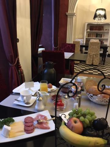 Karolingerhof Hotel Kröv Екстериор снимка