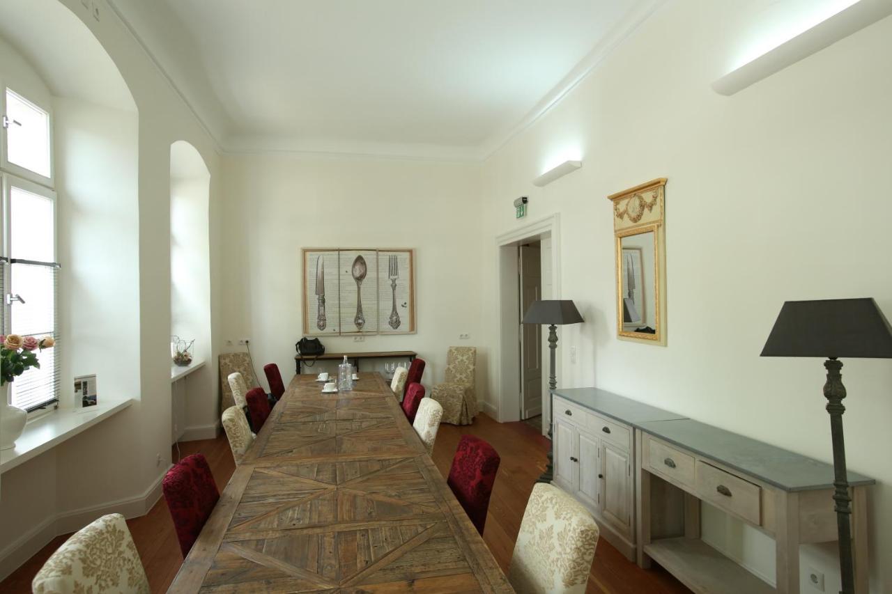 Karolingerhof Hotel Kröv Екстериор снимка